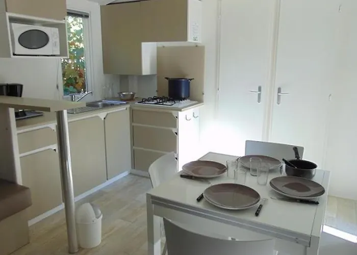 Mobil-home 10 Pers, 4 Ch, Terrasse - - Api-1-52-568 Κάμπινγκ *